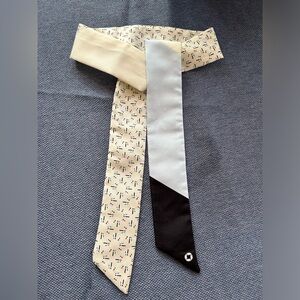 Land's End Chase Bank Uniform Scarf